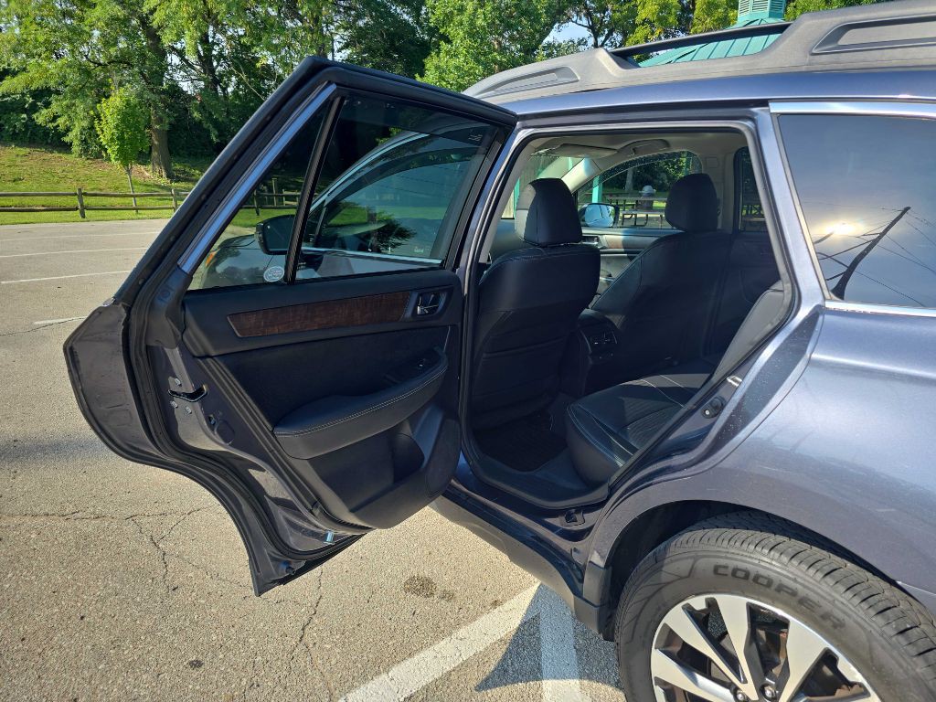 2016 Subaru Outback Image 26