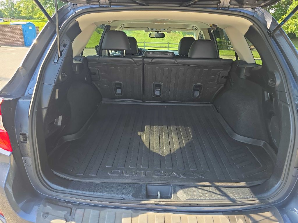 2016 Subaru Outback Image 32
