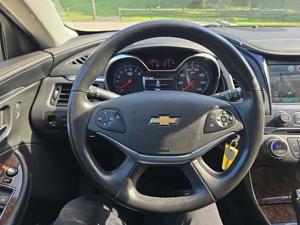 2015 Chevrolet Impala Image 12