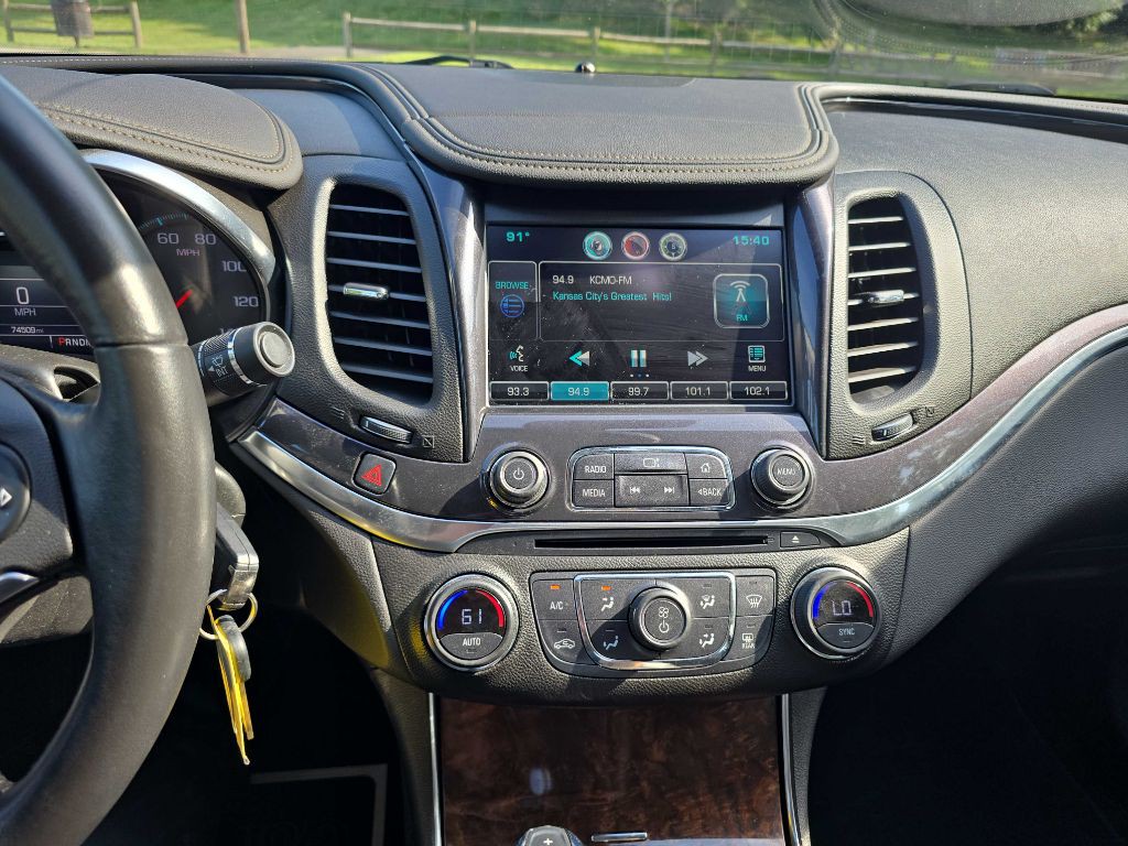 2015 Chevrolet Impala Image 13