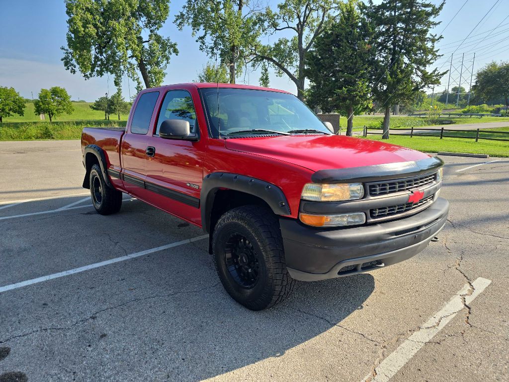 2000 Chevrolet Silverado 1500 Image 3