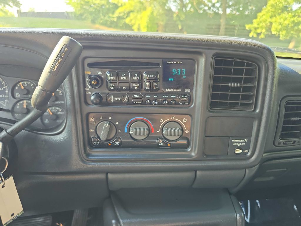 2000 Chevrolet Silverado 1500 Image 16