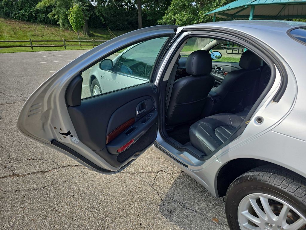 2003 Chrysler 300M Image 22