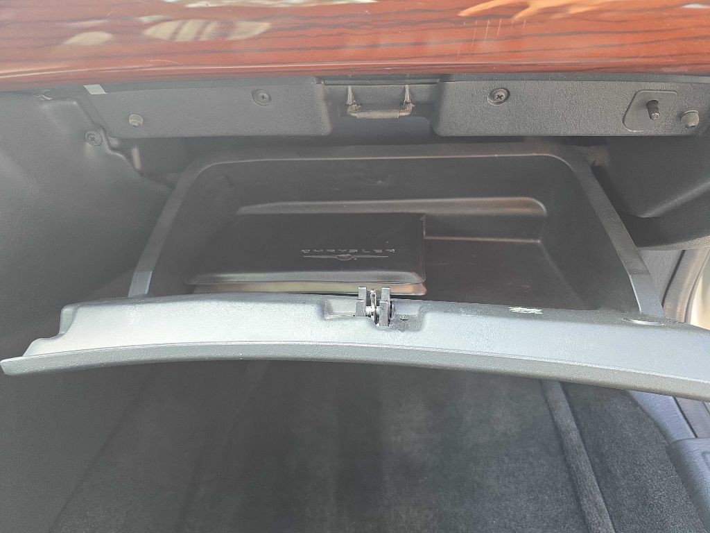 2003 Chrysler 300M Image 21