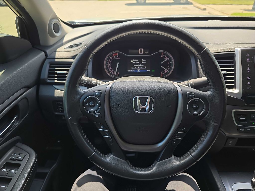 2017 Honda Ridgeline Image 14