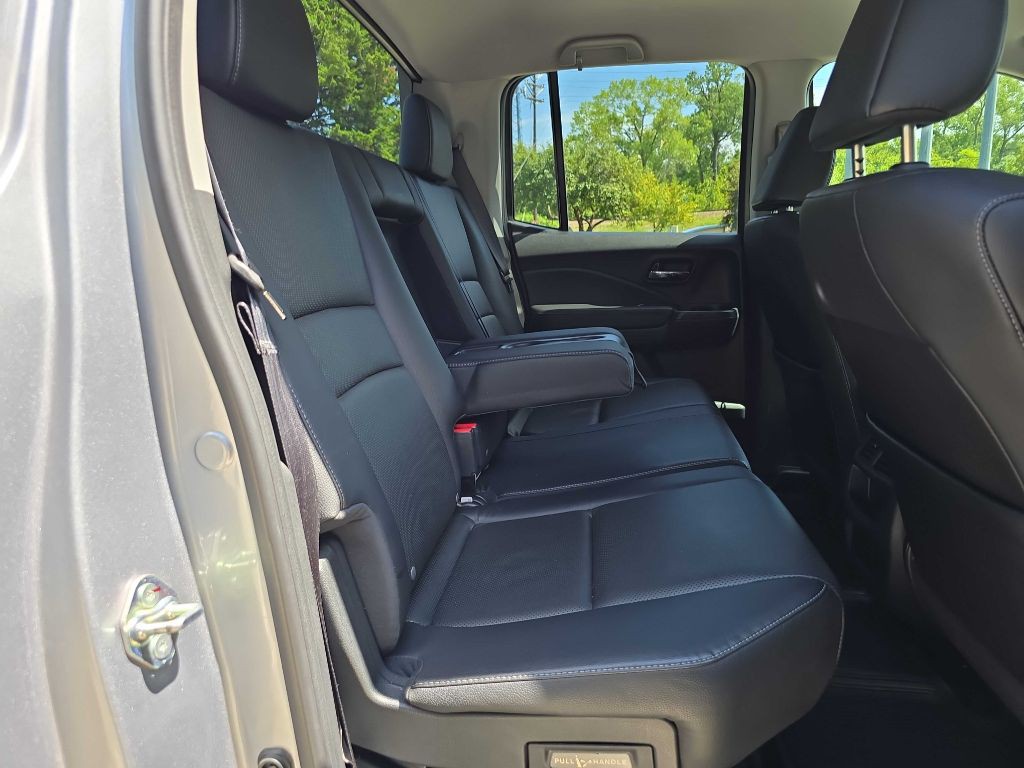 2017 Honda Ridgeline Image 29