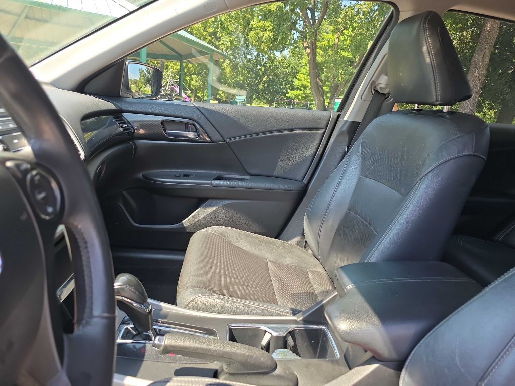 2014 Honda Accord Image 12
