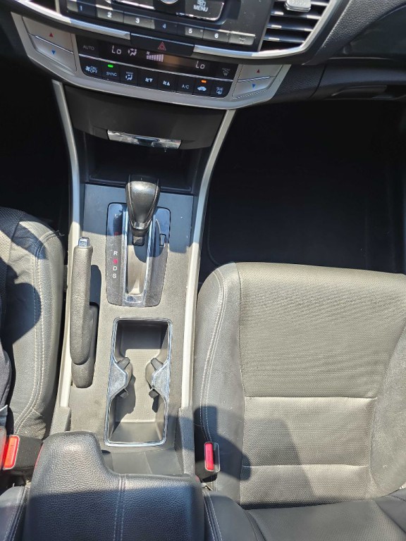 2014 Honda Accord Image 17