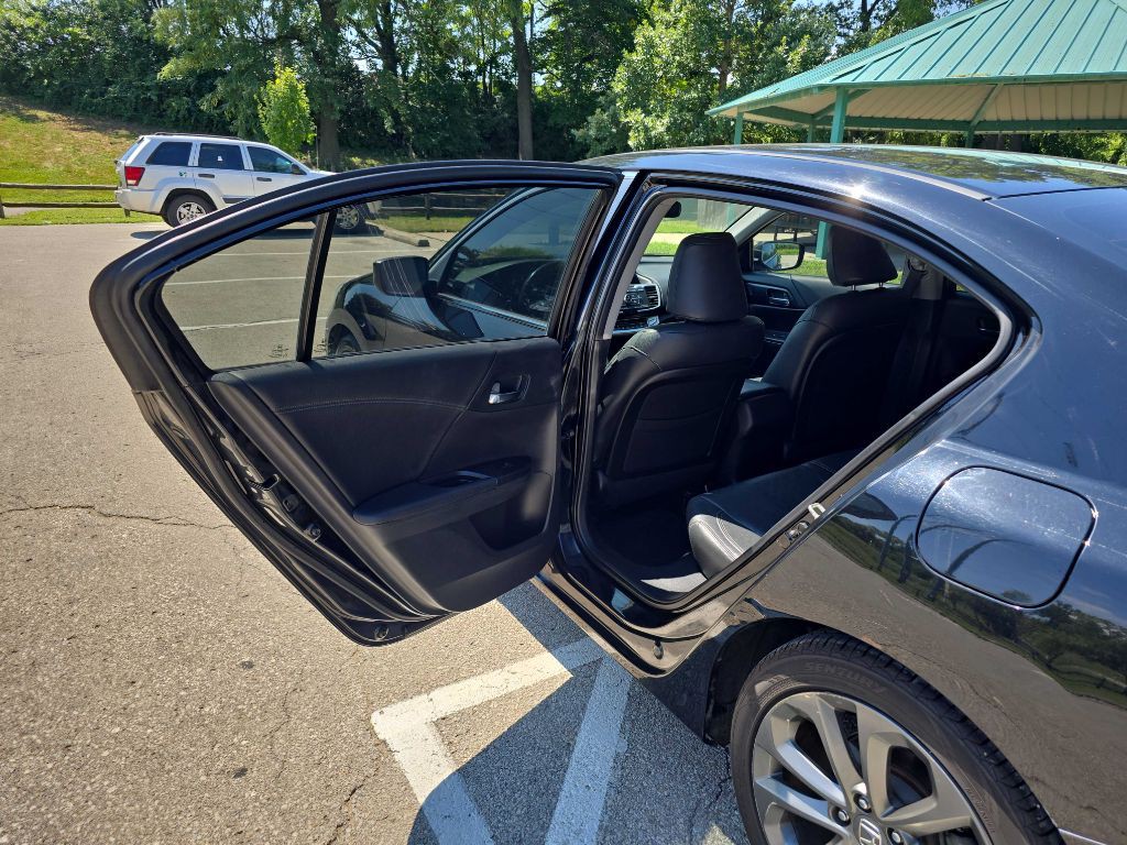 2014 Honda Accord Image 23