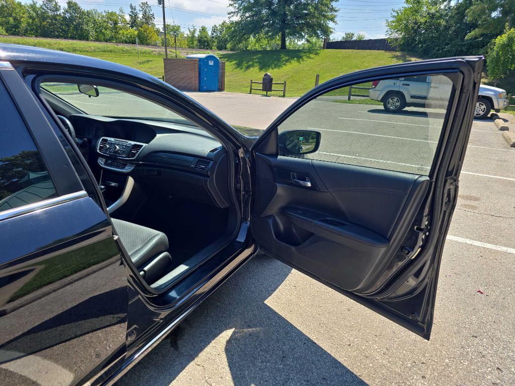 2014 Honda Accord Image 18
