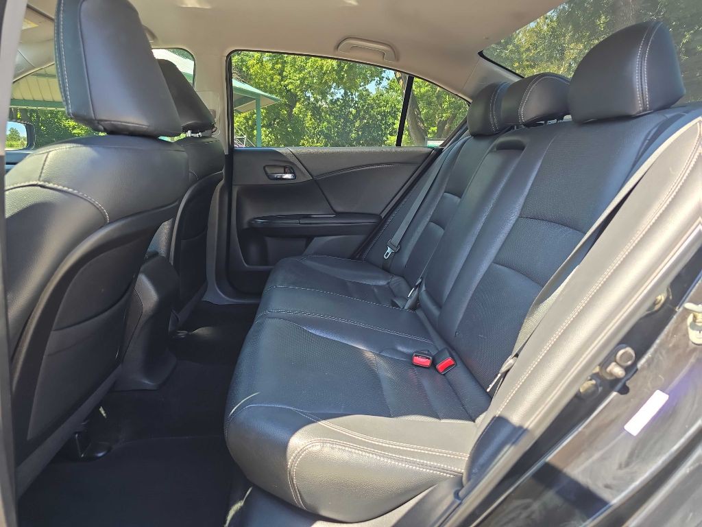 2014 Honda Accord Image 25
