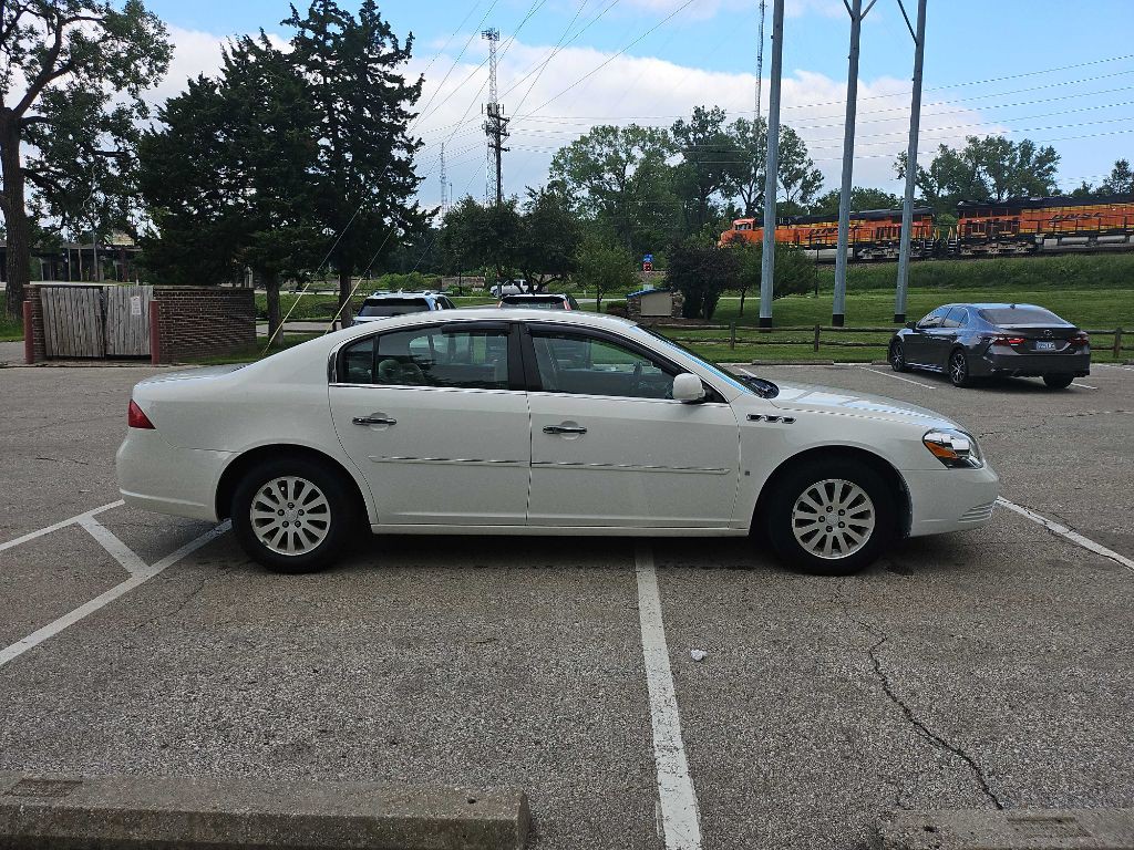 2008 Buick Lucerne Image 4