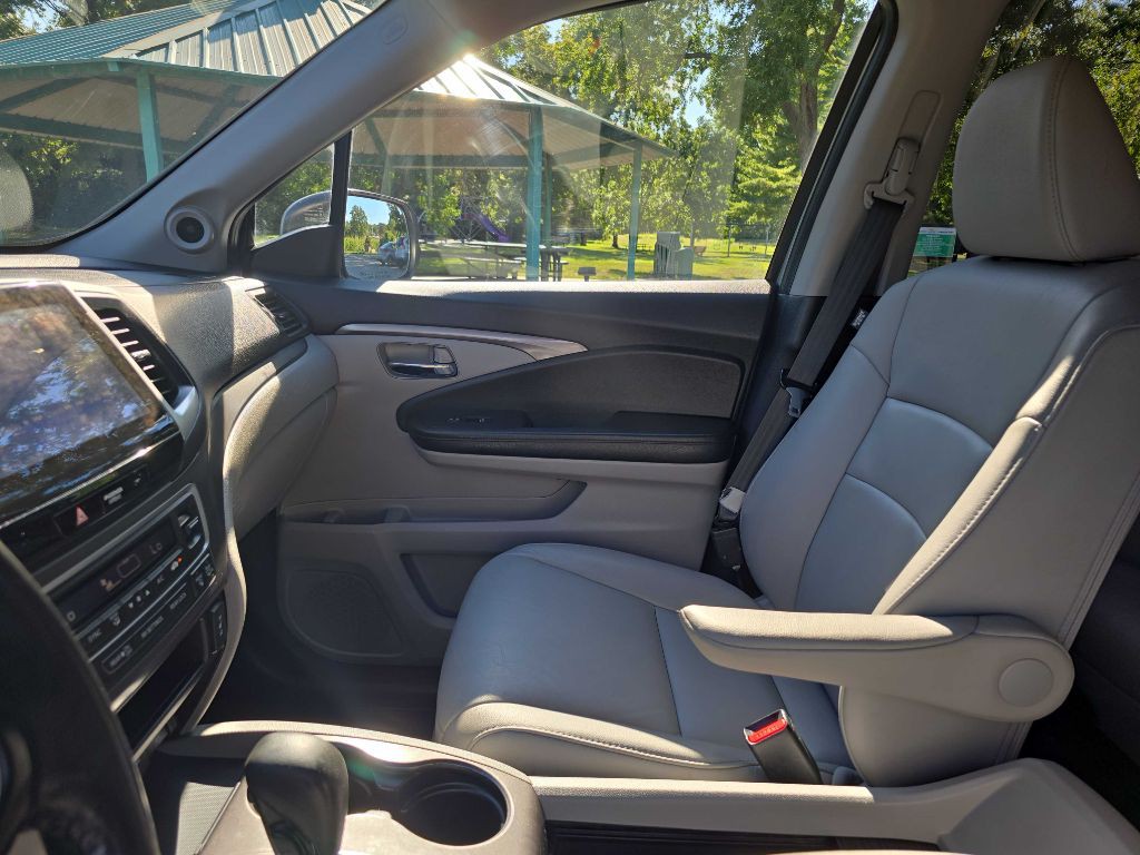 2016 Honda Pilot Image 11