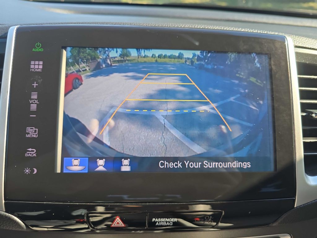 2016 Honda Pilot Image 16