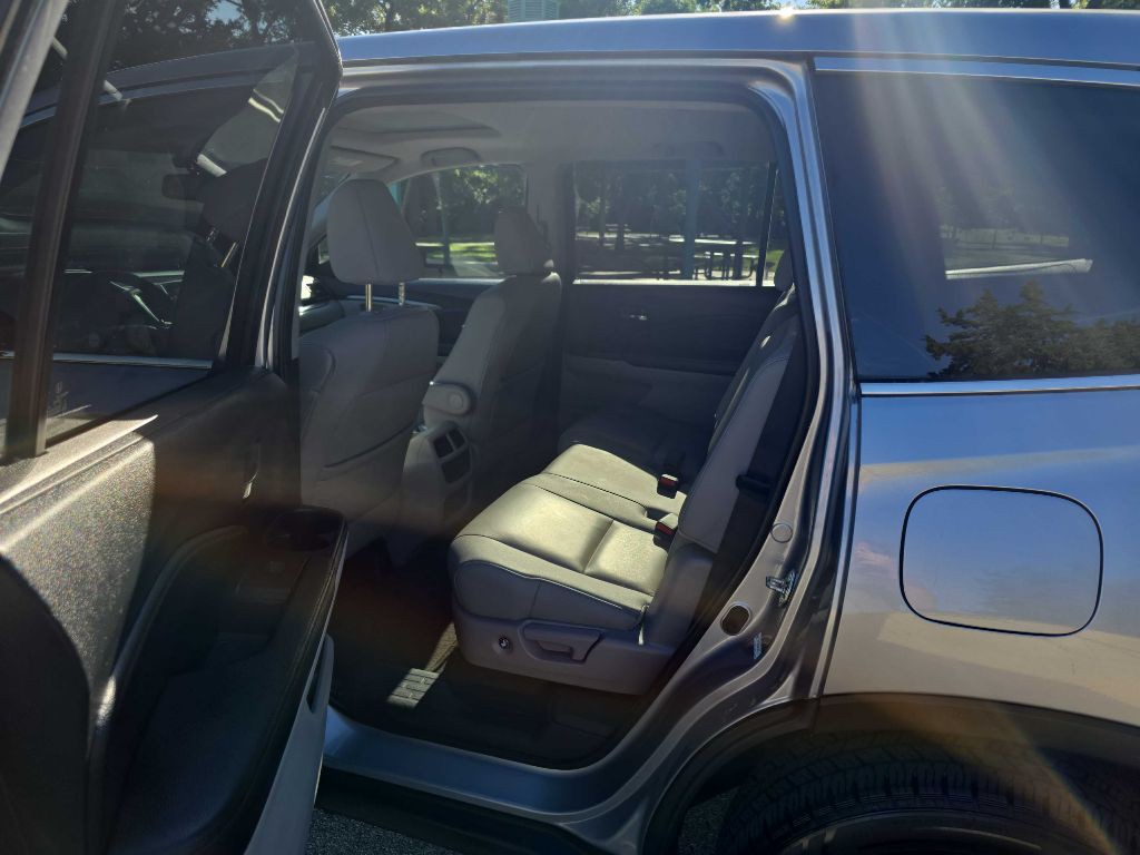 2016 Honda Pilot Image 25