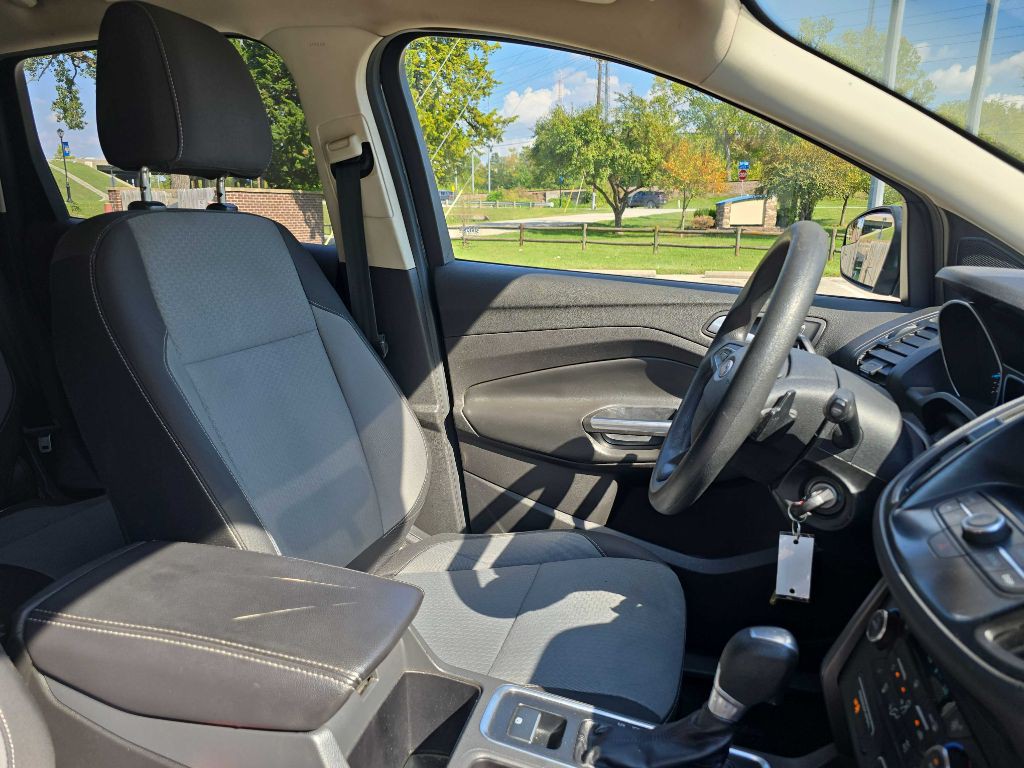 2017 Ford Escape Image 20