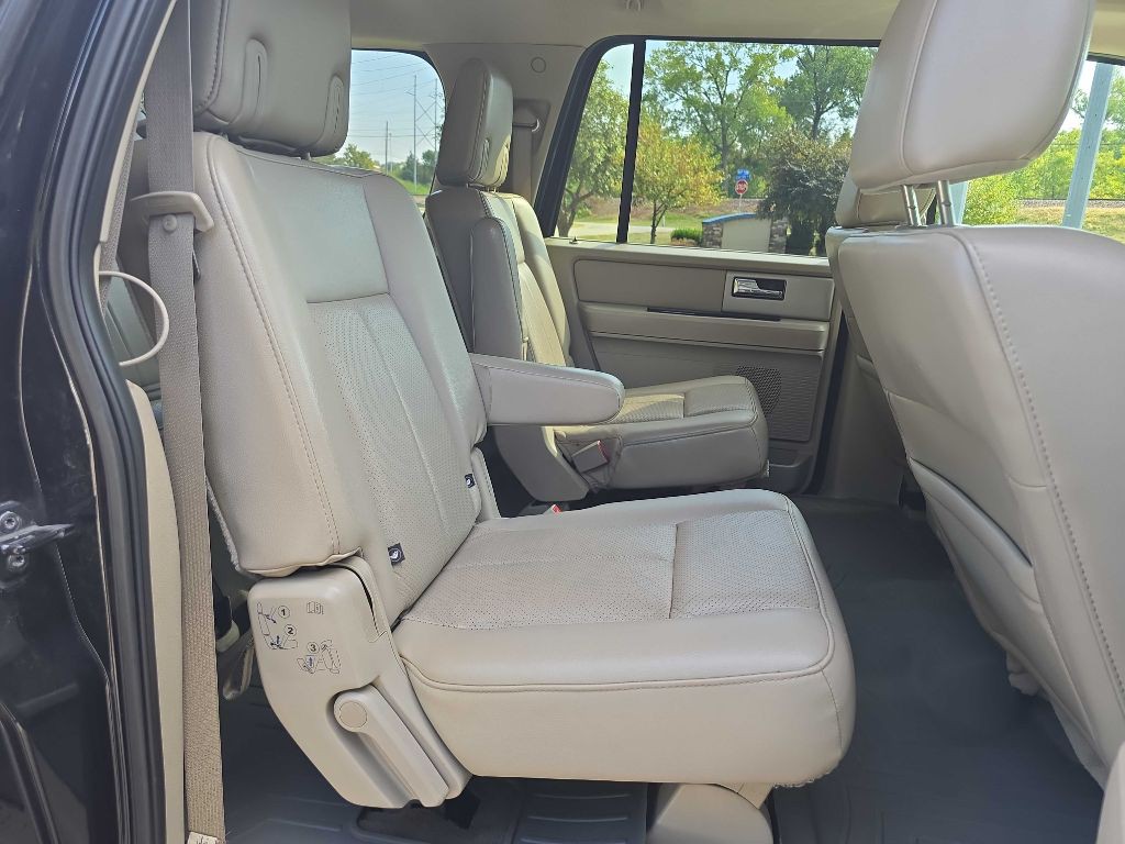 2012 Ford Expedition Image 30