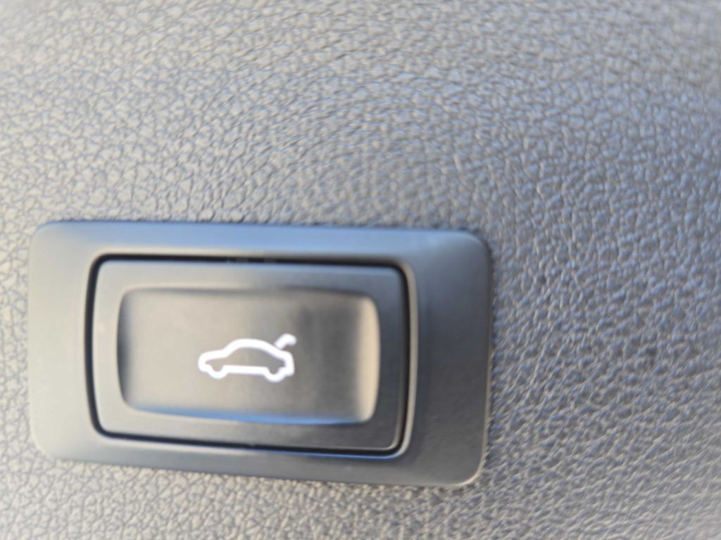 2016 Audi Q5 Image 31