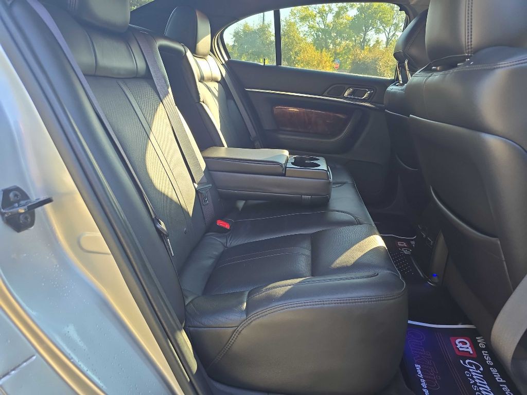 2013 Lincoln MKS Image 29