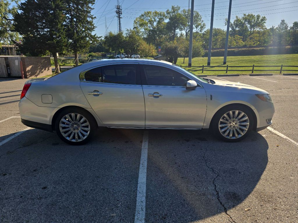 2013 Lincoln MKS Image 4