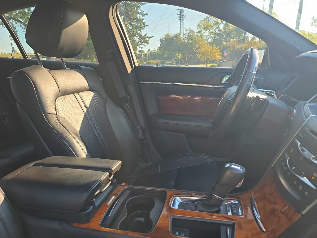 2013 Lincoln MKS Image 22