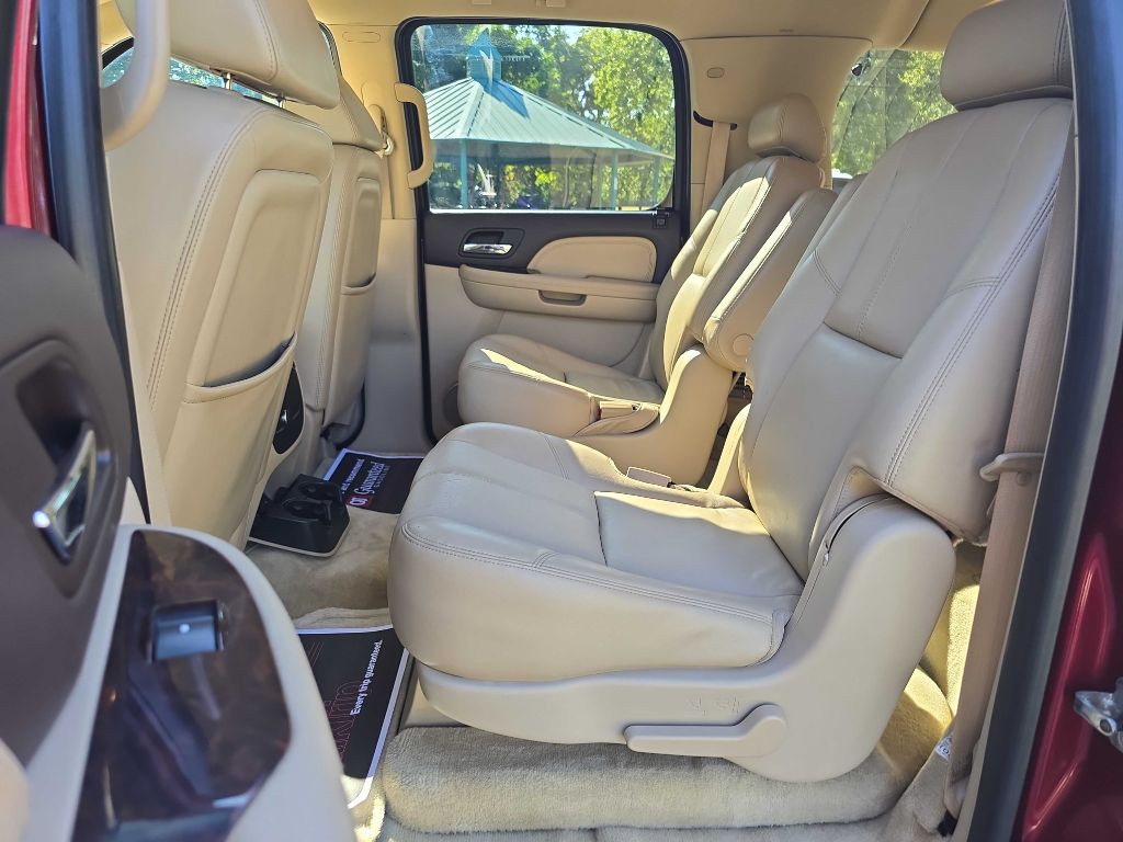 2008 GMC Yukon Image 24