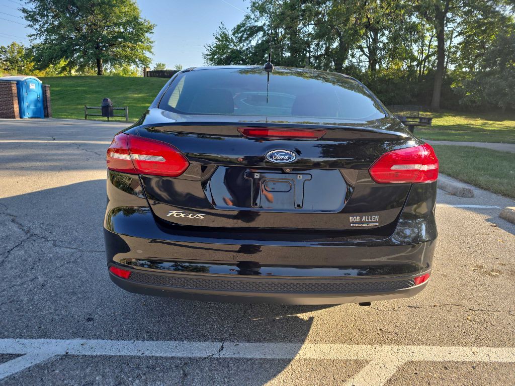 2016 Ford Focus Image 6