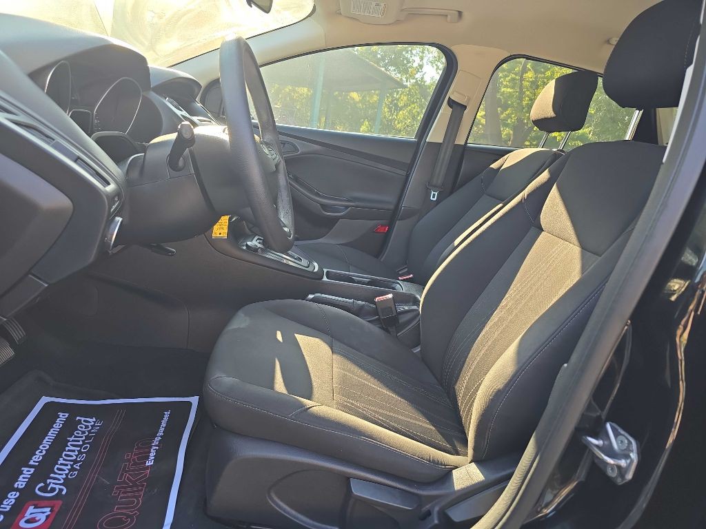 2016 Ford Focus Image 10