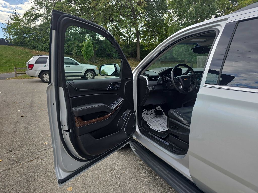 2017 Chevrolet Tahoe Image 9