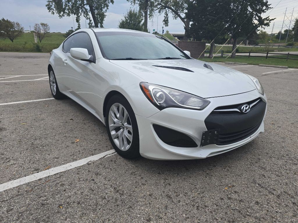 2013 Hyundai Genesis Image 3