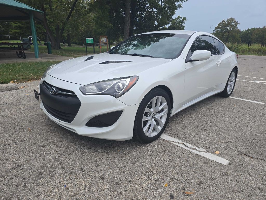 2013 Hyundai Genesis Image 5