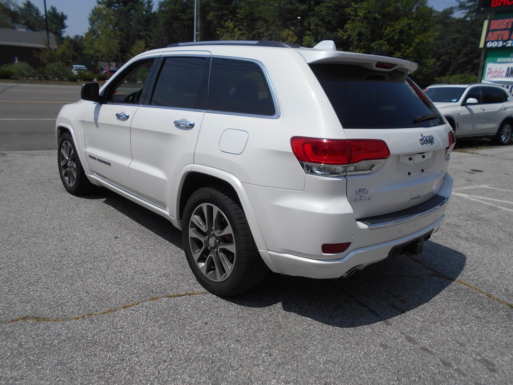 2017 Jeep Grand Cherokee Image 3