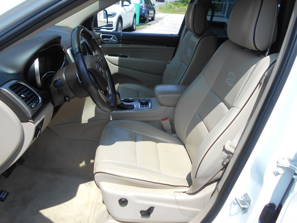 2017 Jeep Grand Cherokee Image 9