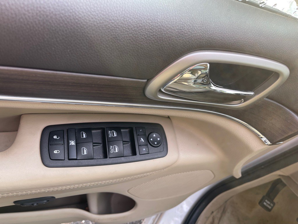 2017 Jeep Grand Cherokee Image 13