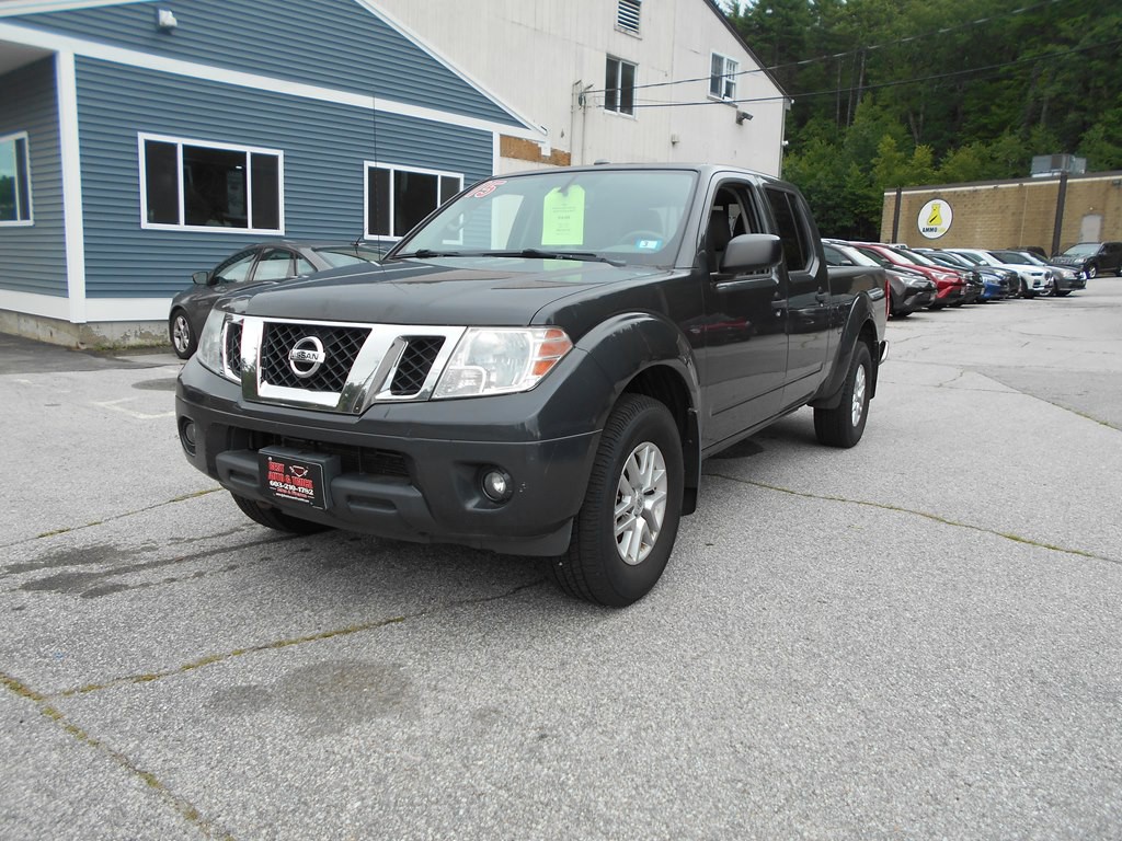 2015 Nissan Frontier Image 1