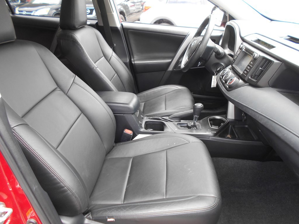 2016 Toyota Rav4 Image 13