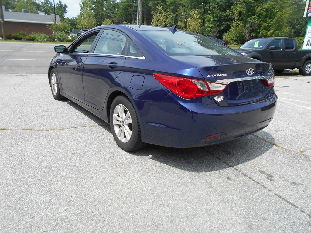 2013 Hyundai Sonata Image 3