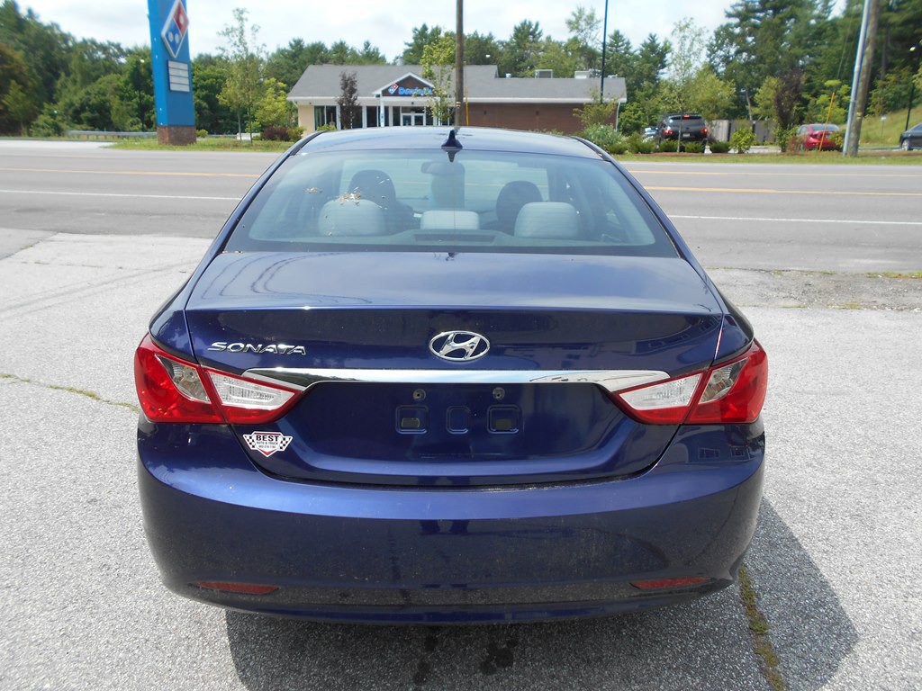 2013 Hyundai Sonata Image 4