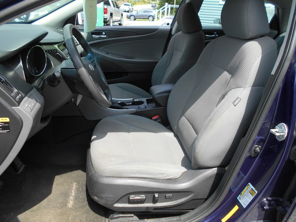 2013 Hyundai Sonata Image 9