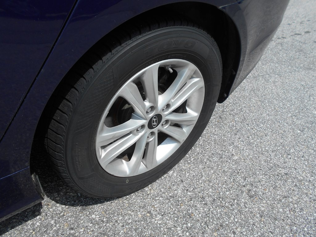 2013 Hyundai Sonata Image 17