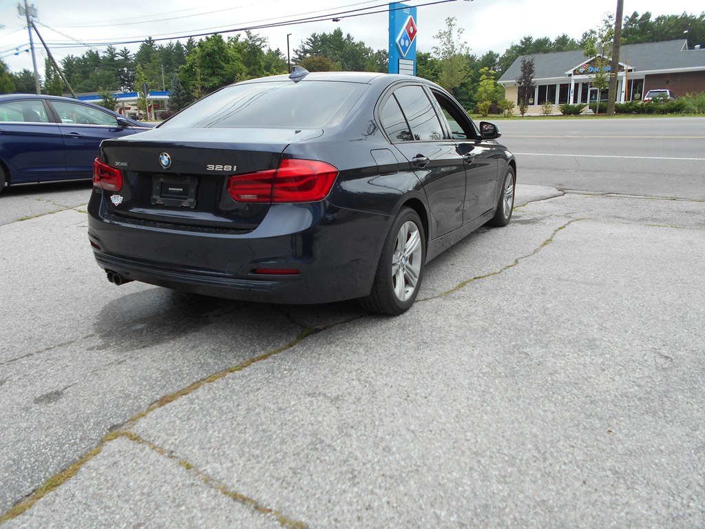 2016 BMW 3 Series Image 5