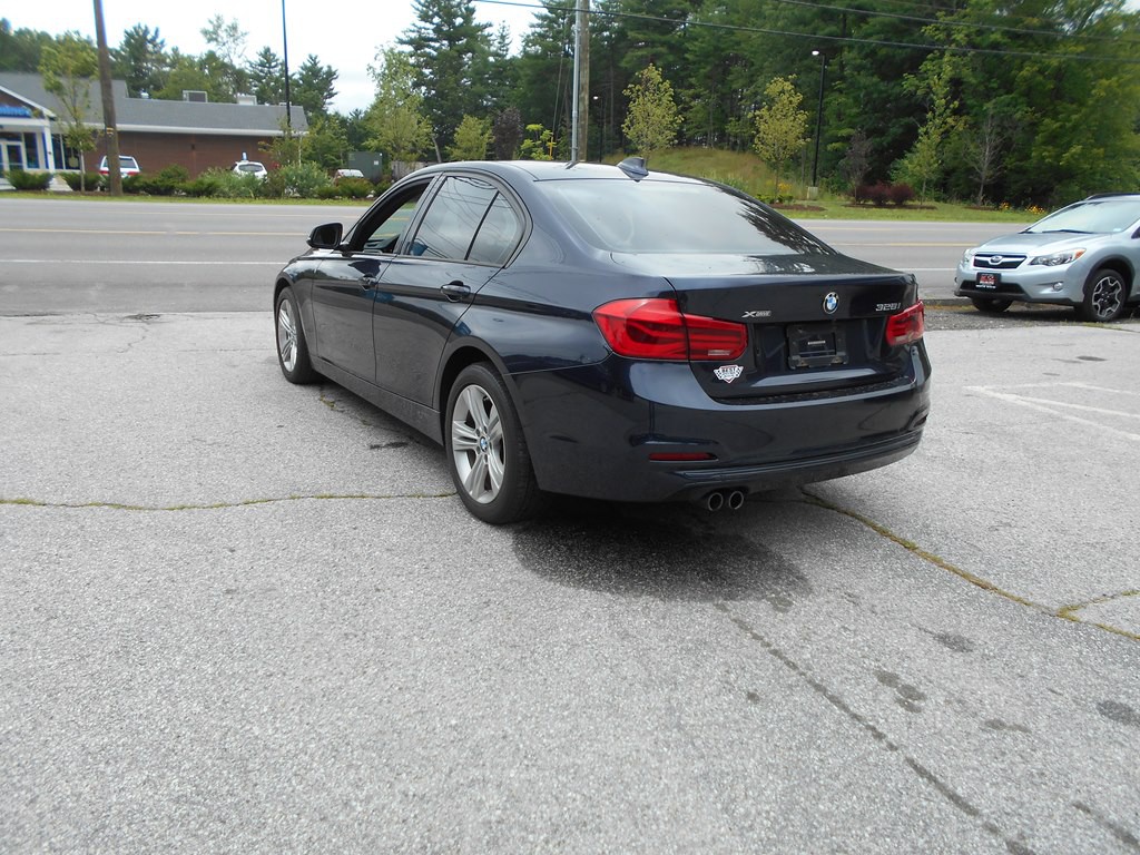 2016 BMW 3 Series Image 7