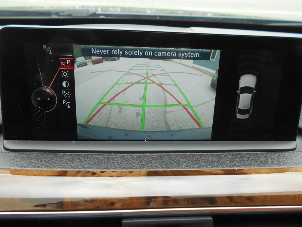 2016 BMW 3 Series Image 13