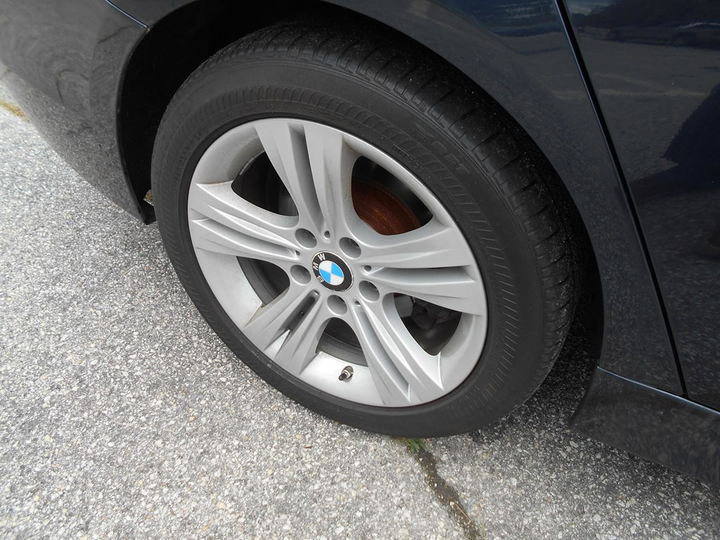 2016 BMW 3 Series Image 18