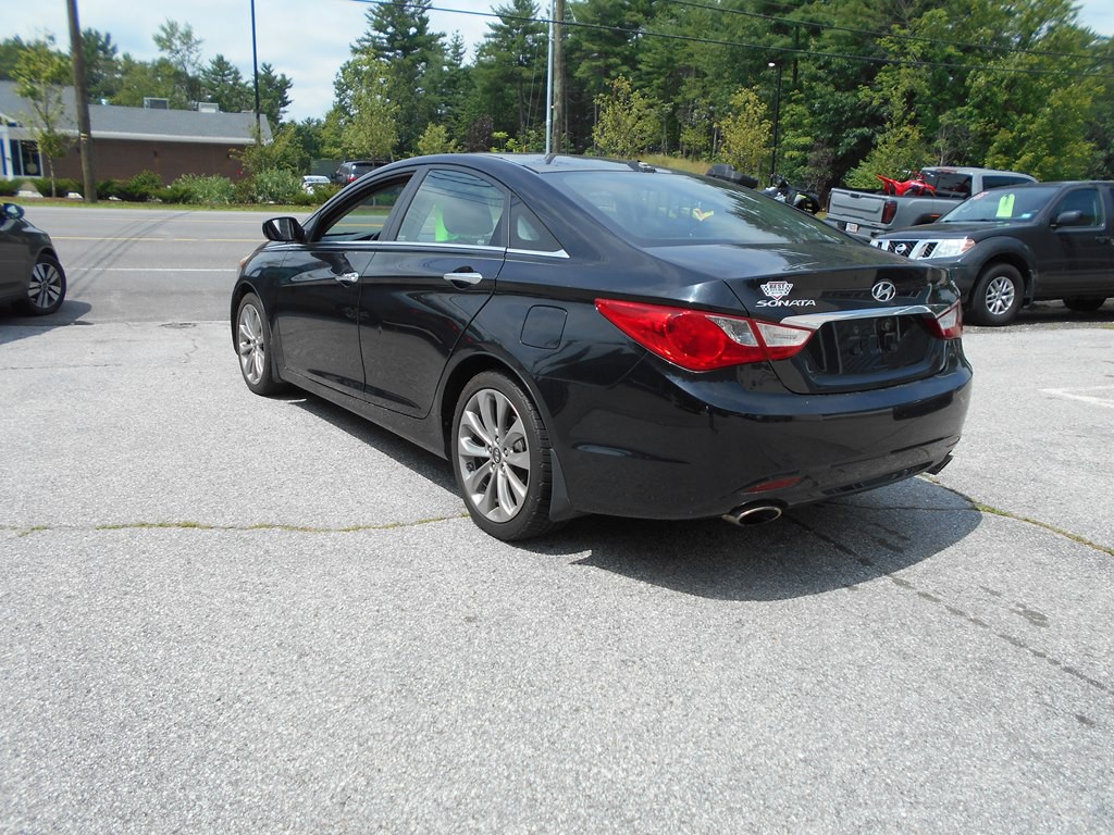 2013 Hyundai Sonata Image 3