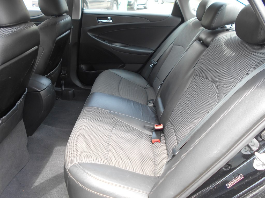 2013 Hyundai Sonata Image 22