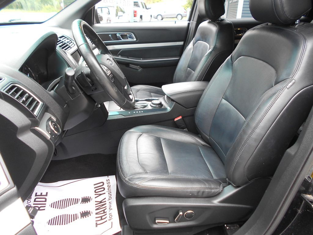 2016 Ford Explorer Image 9