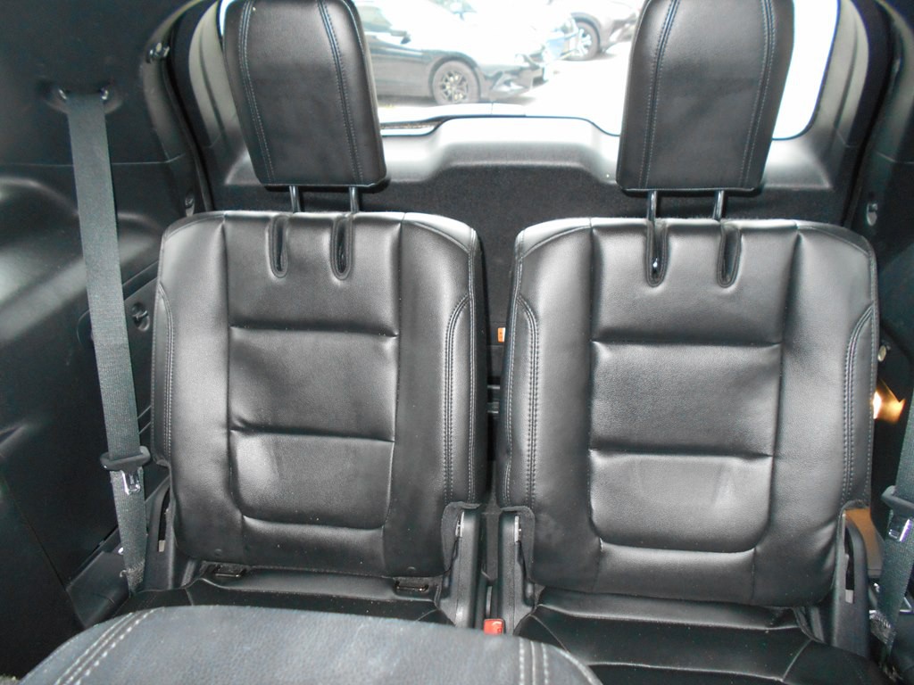 2016 Ford Explorer Image 11