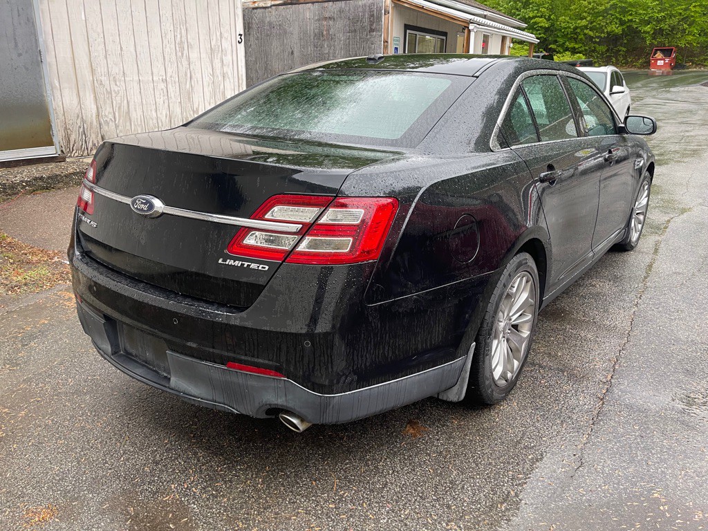 2013 Ford Taurus Image 4