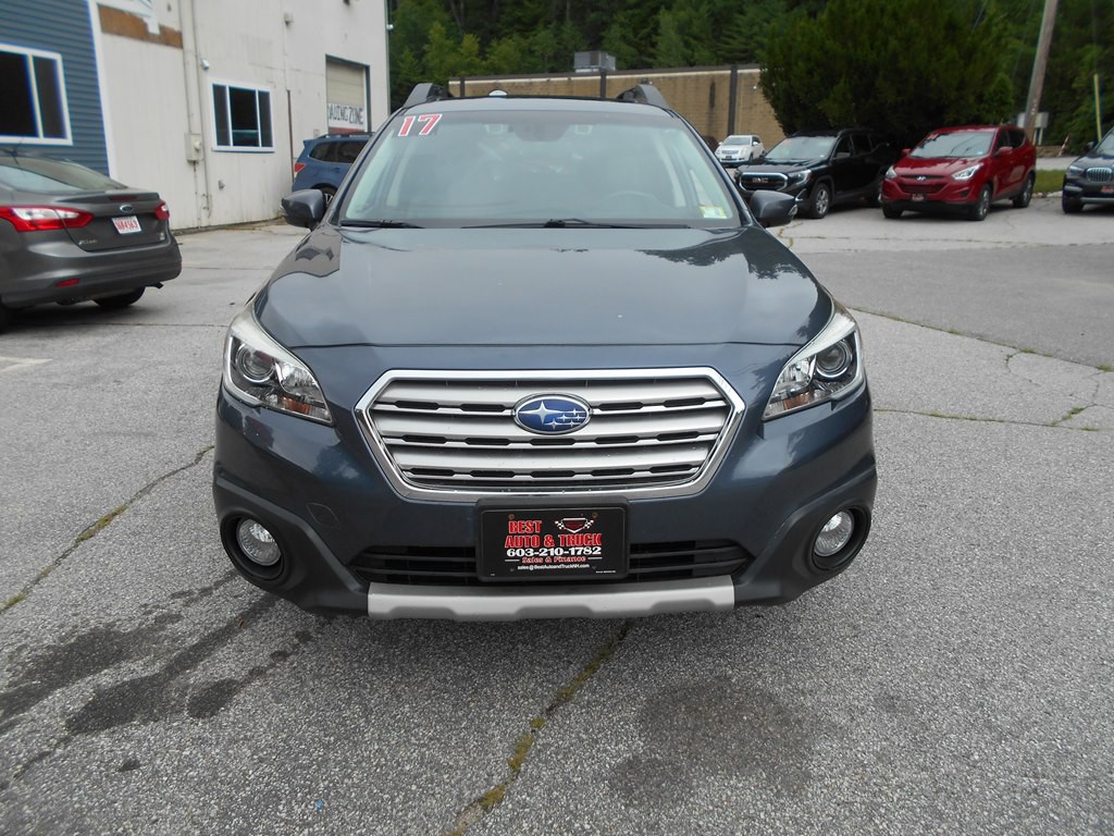 2017 Subaru Outback Image 2